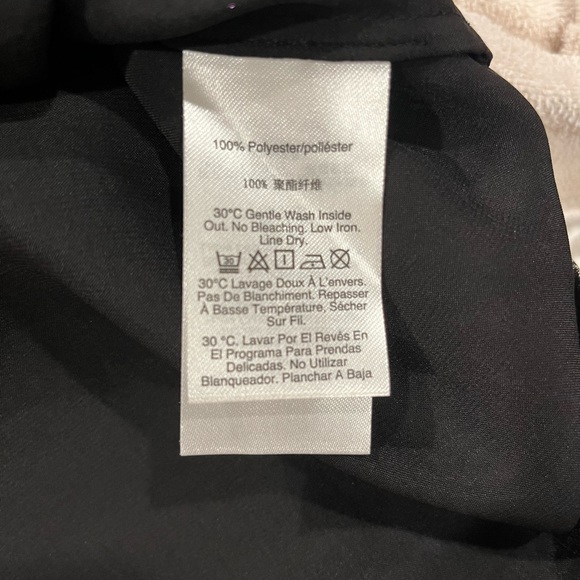 NWOT DKNY Women’s long sleeve tie- neck blouse. Size medium - Picture 6 of 8